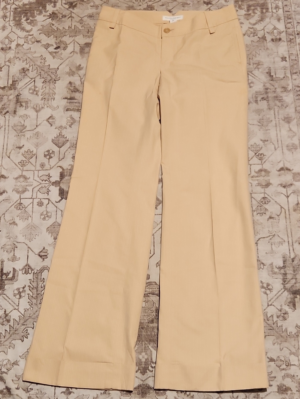 Banana Republic Classic Wide-Leg Pants in Light Tan
